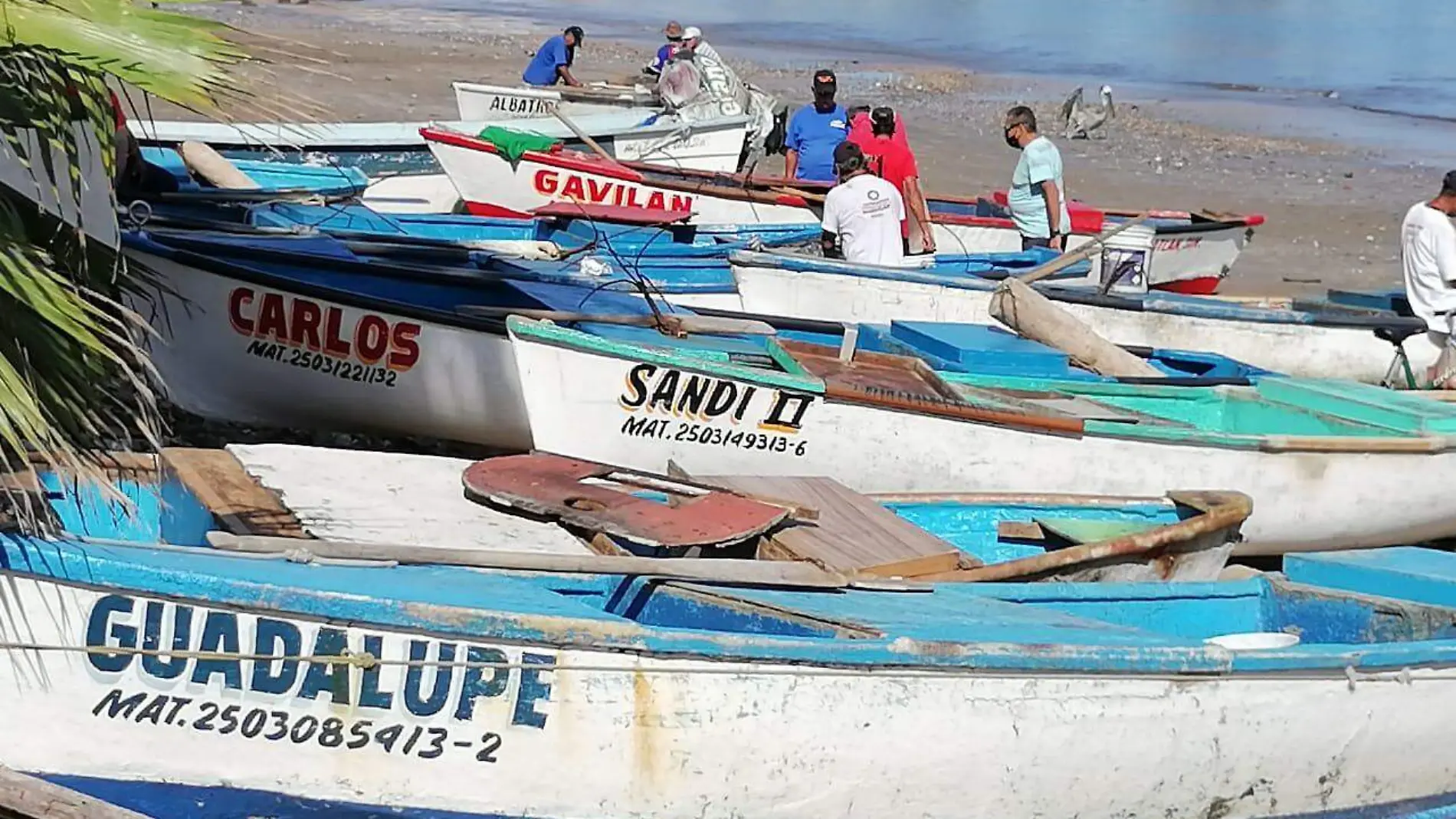 pescadores de Playa Norte